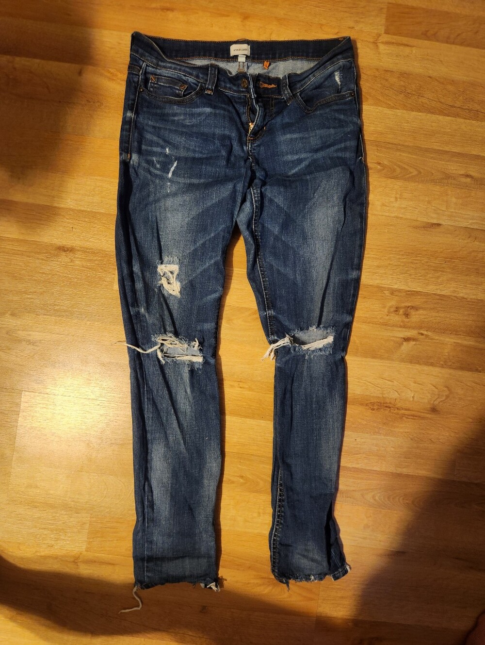 Women’s Distressed Skinny Jeans - Dark Blue